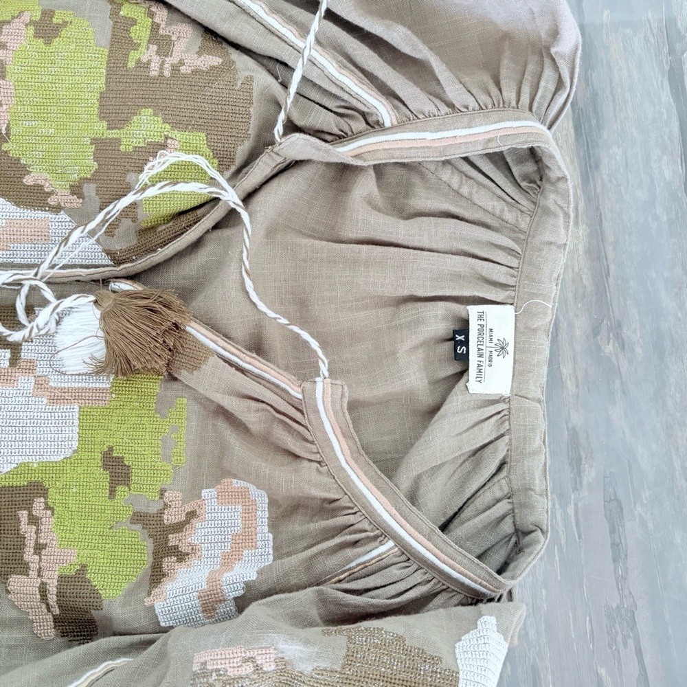 Embroidered Linen Maxi Dress. - Picture 9 of 9